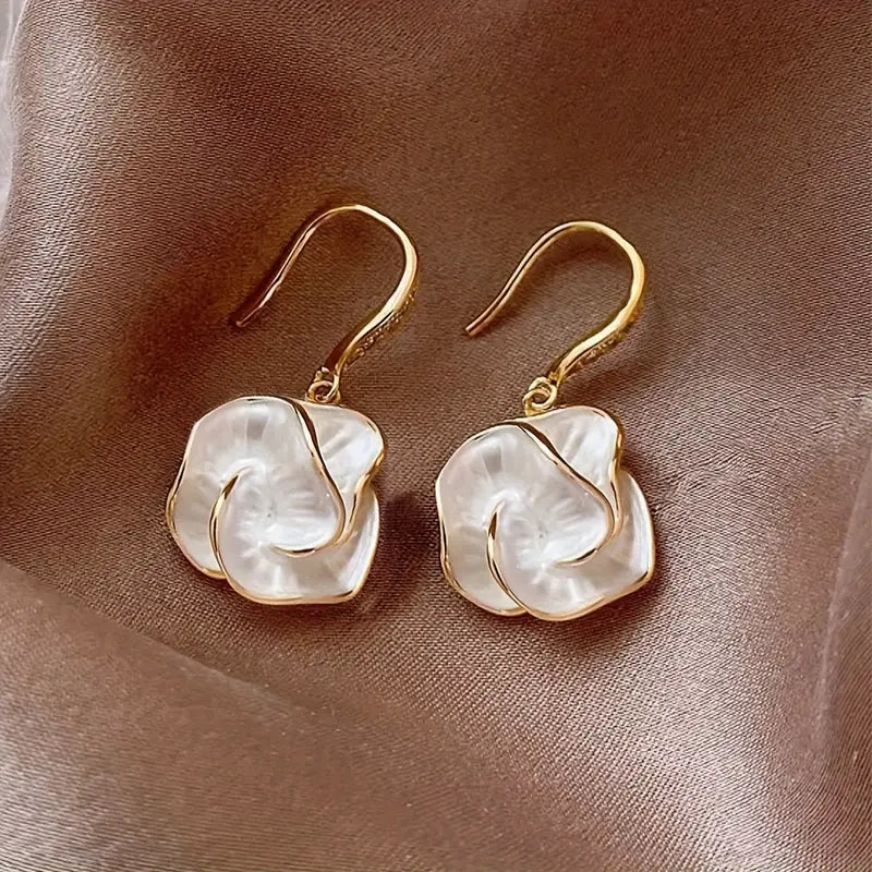 Auskarai "Kriauklytės iš gilaus vandenyno"