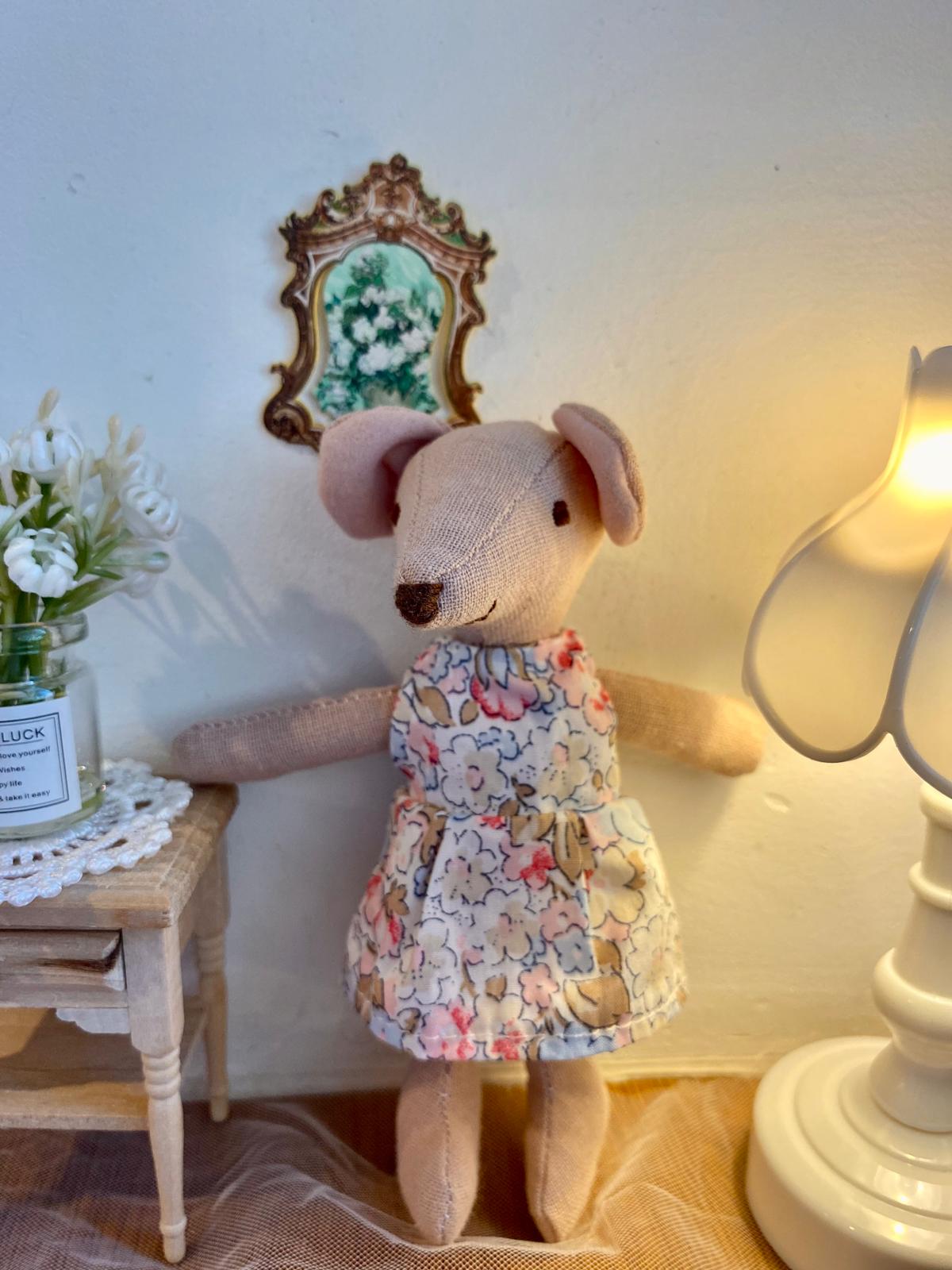 Mažoji pelytė Liucietė