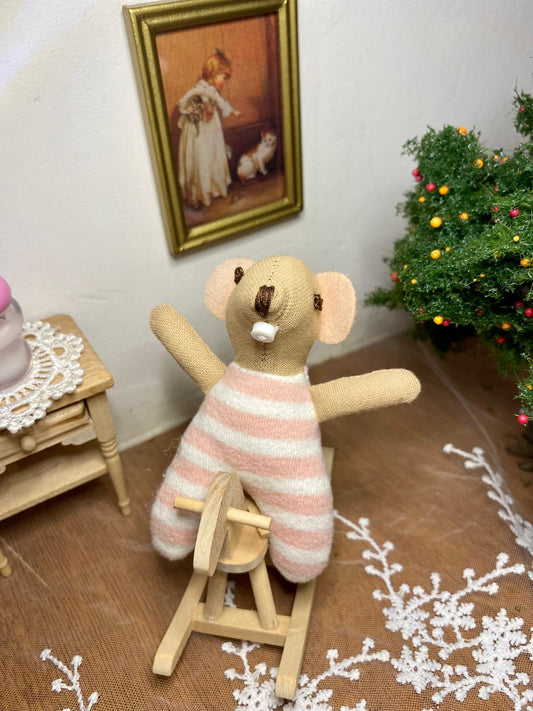 Lėliukas su žirgu - supynėmis + buteliukas